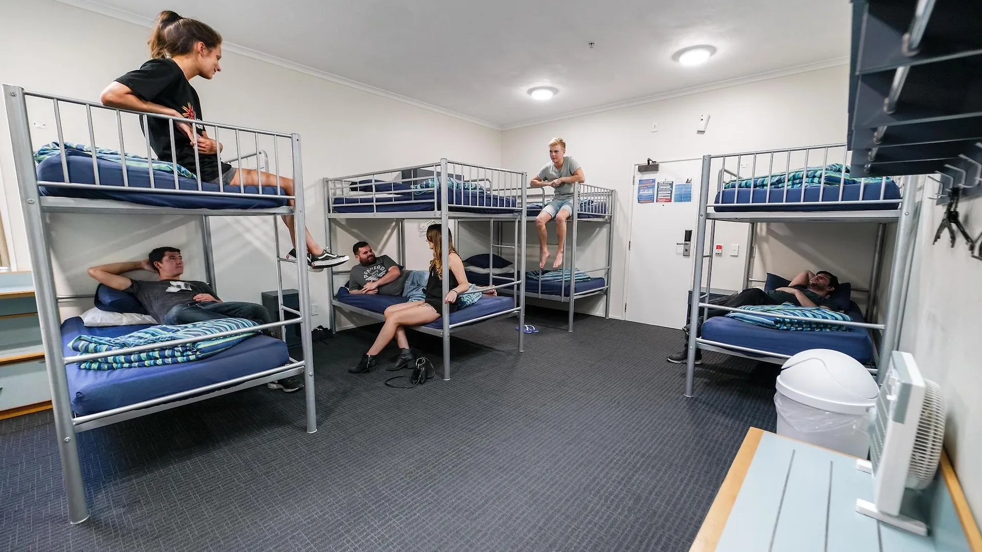 Nomads Capital Backpackers - Wellington (Adults Only) Hostel