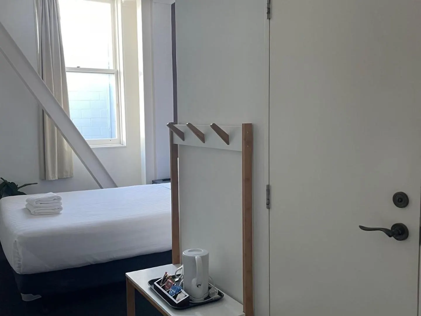Nomads Capital Backpackers - Wellington (Adults Only) Hostel